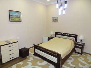 Гостевой дом Liberal Guest House Ереван Двухместный номер Делюкс с 1 кроватью и балконом-11