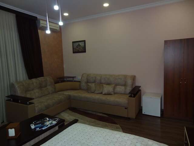 Гостевой дом Liberal Guest House Ереван-14